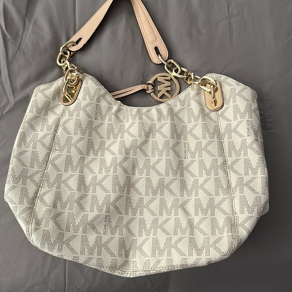 Michael Kors Handbags - Michael Kors Shoulder Bag